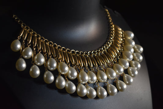 Opulent Drop Pearl Necklace